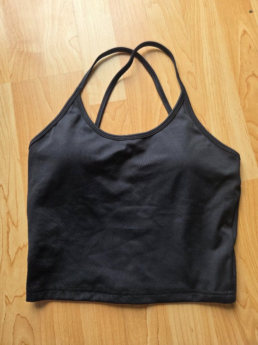 Activewear top by Suav